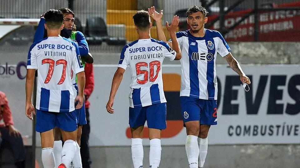 Tecatito Corona: Porto venció al Paços de Ferreira y se acerca al título