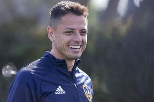 Chicharito Hernández se convirtió en padre por segunda vez