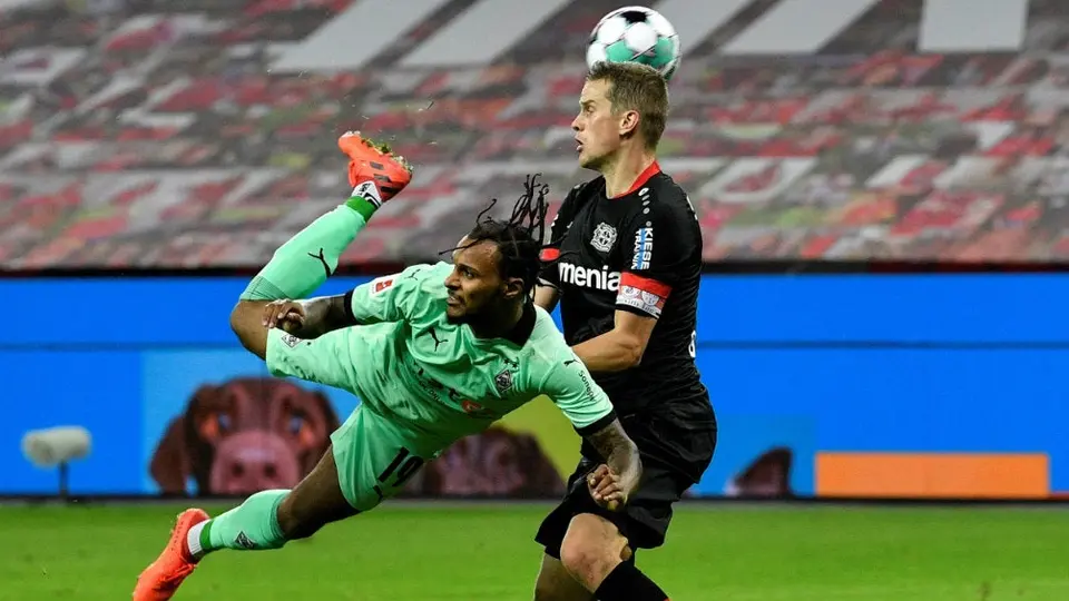 Video: Valentino Lazaro marcó golazo con el Borussia Mönchengladbach