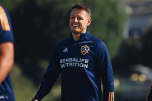 Chicharito: 'Mi carrera no se fue a la chin... por Diego Dreyfus'