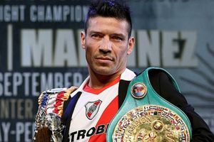 Maravilla Martínez: 'Cambio todos mis títulos del mundo, por jugar futbol en Primera'