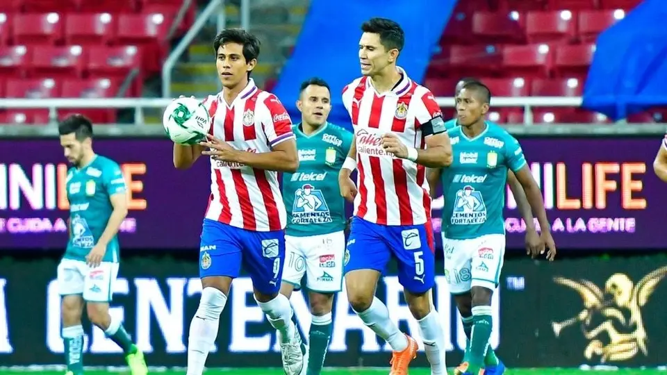 Chivas: JJ Macías y Jesús Molina podrían perderse el juego vs Atlético de San Luis