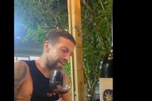 Video: Papu Gómez fue captado mientras cantaba rancheras de Christian Nodal