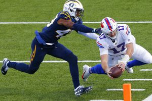 NFL: Bills, apoyado por su defensiva, derrotó a Chargers