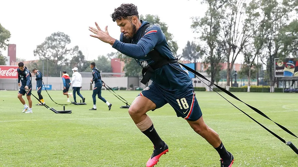 América: Bruno Valdez lleva buena evolución, pero su alta médica tardará al menos un mes