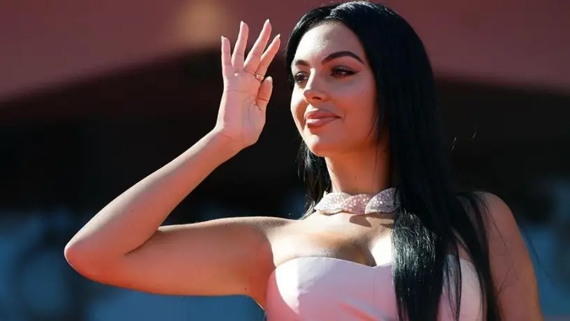 Georgina Rodríguez, pareja de CR7, sobre la fama: 'Se nos acercan muchos interesados'