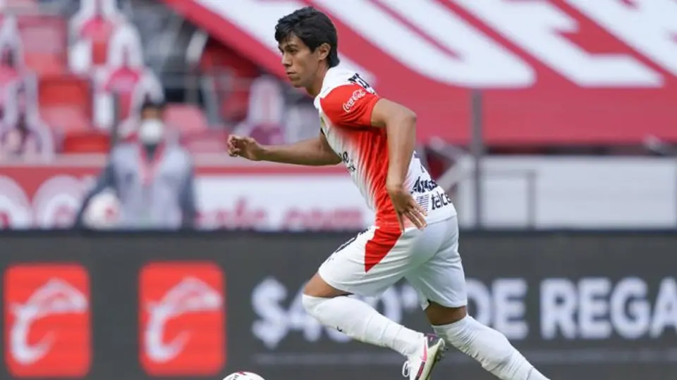 Chivas: JJ Macías dio negativo en prueba de Covid-19 pese a positivo de su hermano