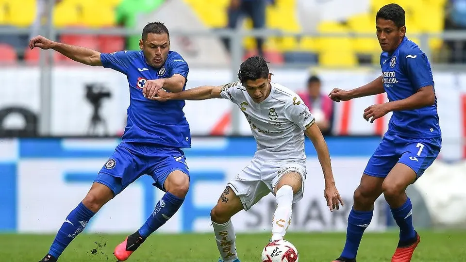 Cruz Azul: Pablo Aguilar y Luis Romo no jugarán ante Puebla