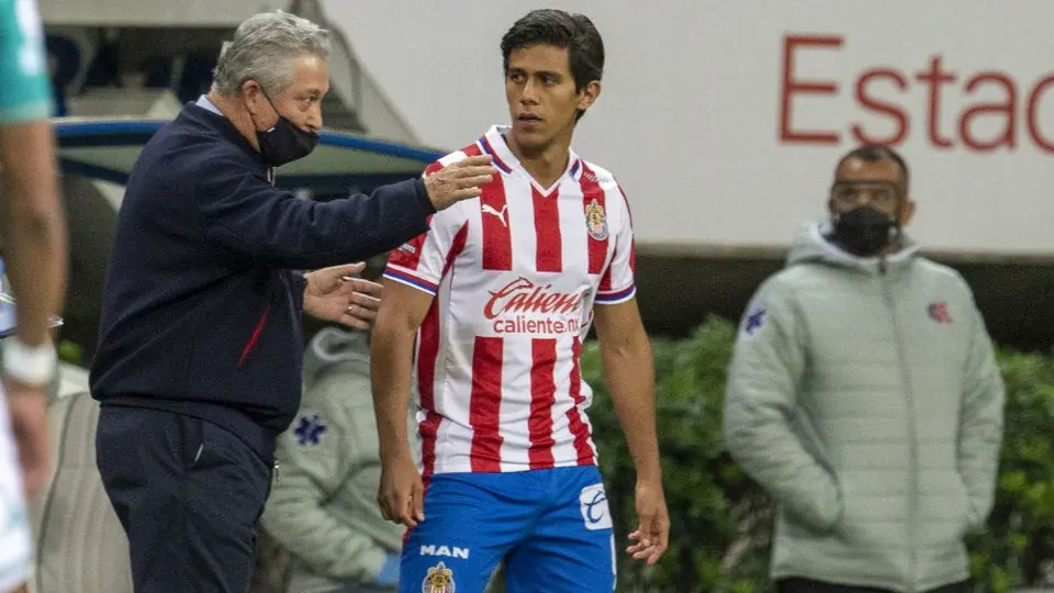 Chivas: JJ Macías reveló que Vucetich lo ha hecho crecer como delantero