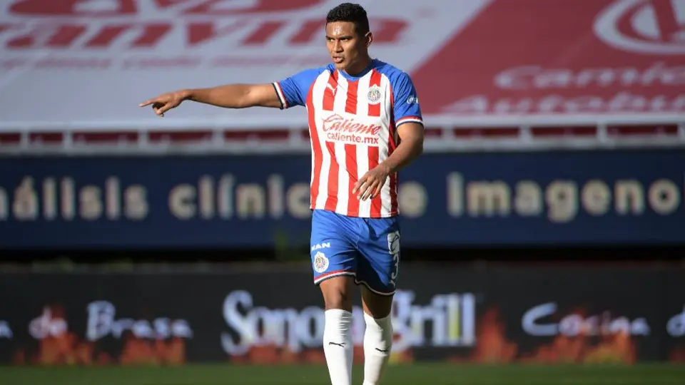 Tiba Sepúlveda a un año de su debut en Chivas: 'Voy bien, pero sé que puedo dar mucho más'