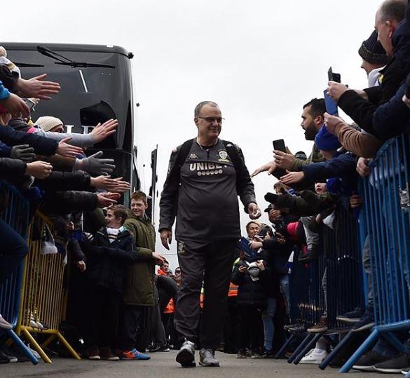 Disfruta las mejores postales que dejó la entrega del título del Liverpool y el Leeds United
