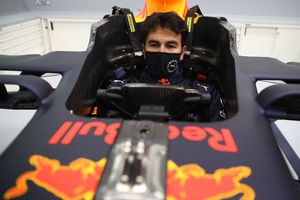 Checo Pérez: 'Puedo ver por qué Red Bull ha tenido tanto éxito'
