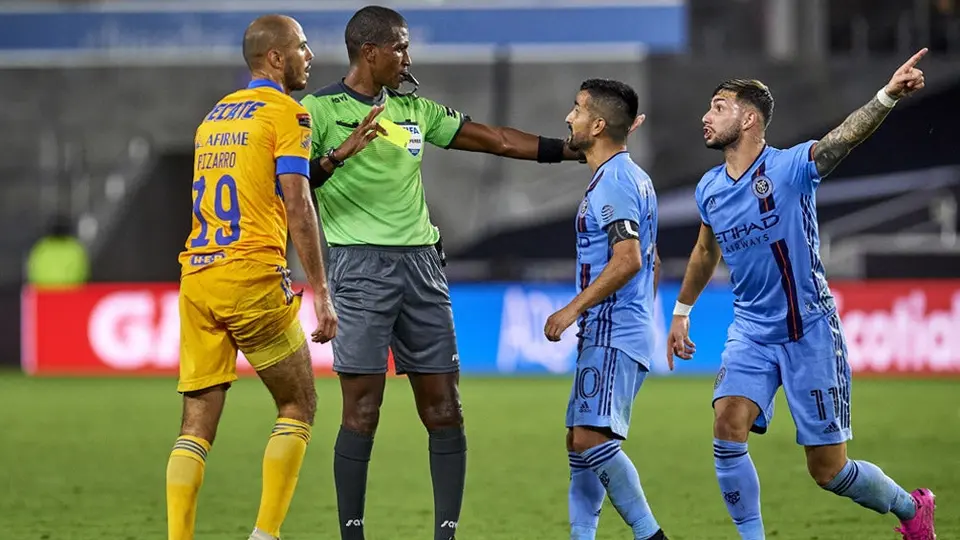 Tuca Ferretti previo a juego ante Olimpia: 'Nos dan como favoritos, pero creo que exageran'