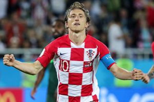 Modric se emocionó hasta las lágrimas tras homenaje de su selección