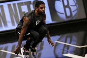 NBA: Kyrie Irving compró una casa para la familia de George Floyd