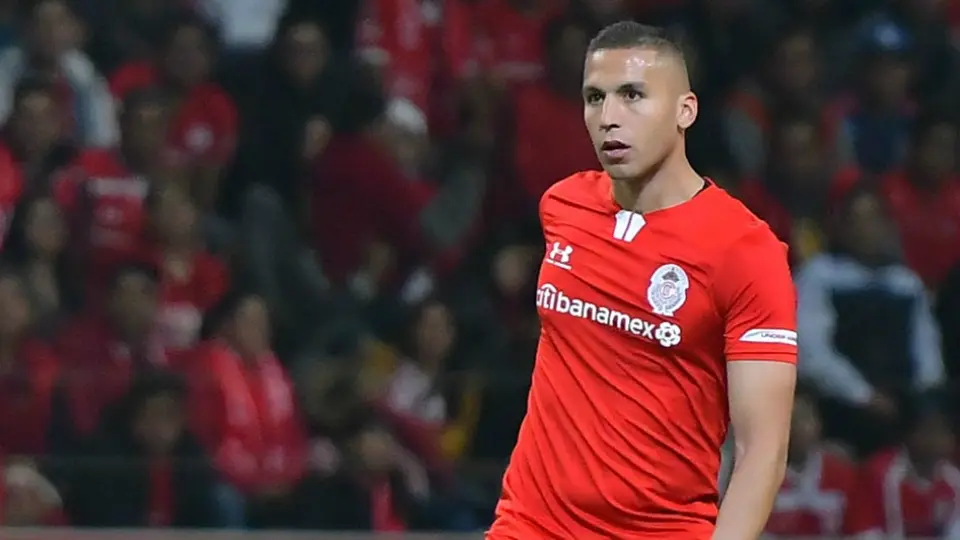 Toluca: Rescindió contrato de Fernando Tobio por hacer público que entrenaba con Covid-19