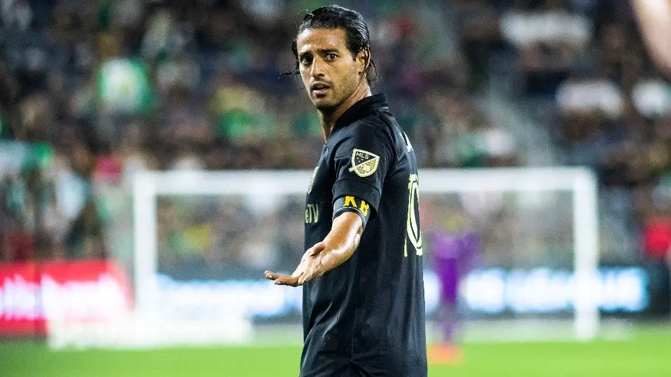 Carlos Vela: Bob Bradley espera contar con el mexicano en temporada regular