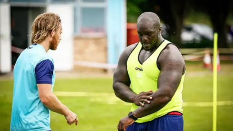 Video: Futbolista más fuerte del mundo desea incursionar en la WWE