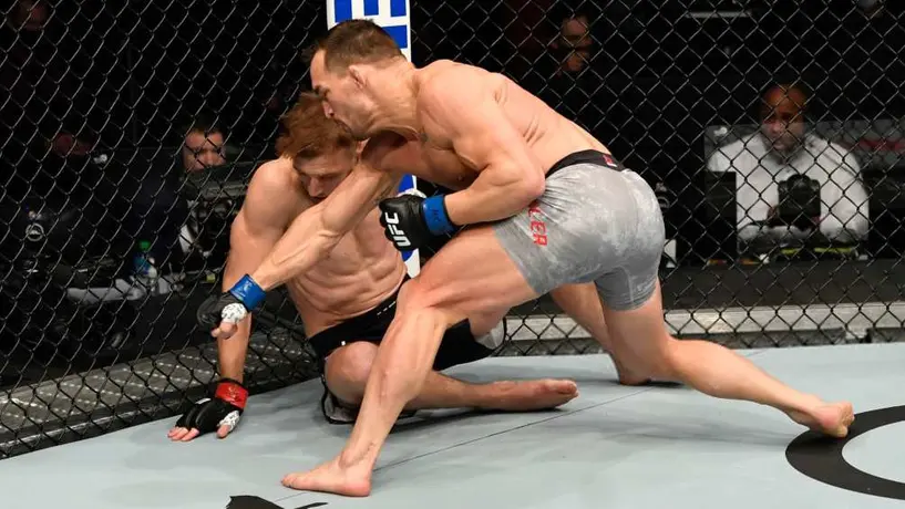 UFC 257: Michael Chandler tuvo debut de ensueño al noquear a Dan Hooker
