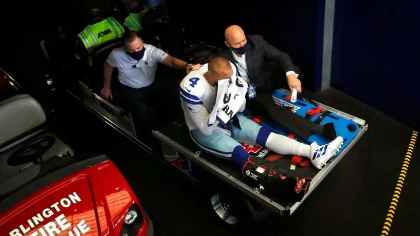 Cowboys: Dak Prescott fue operado con éxito de la lesión en el tobillo