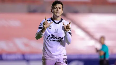 Querétaro mostró su uniforme especial por el Día de Muertos