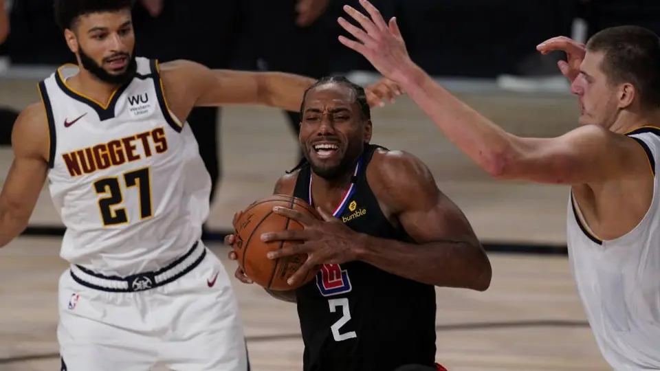 NBA: Clippers y Kawhi Leonard aplastaron a Nuggets en el primer partido de la serie