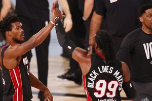 Heat recorta diferencia con Lakers en gran juego de Jimmy Butler