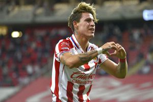 Chicote Calderón: Presumió en redes sociales que será padre próximamente