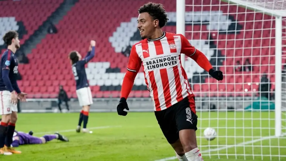 Erick Gutiérrez: Entró de cambio en la goleada del PSV al Twente