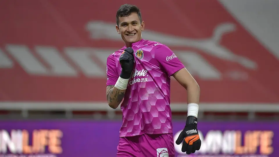 Raúl Gudiño: 'Chivas debe ser más vertical, tenemos jugadores rápidos y de calidad'