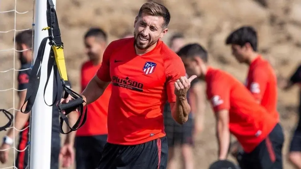 Héctor Herrera: El mexicano dio positivo en prueba de Covid-19