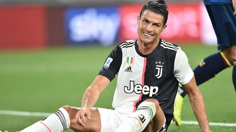 Cristiano Ronaldo volvió a cambiarse el look y lo presumió en sus redes