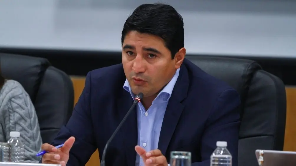 Diputado y ex-campeón del boxeo Erik Morales | IMAGO7