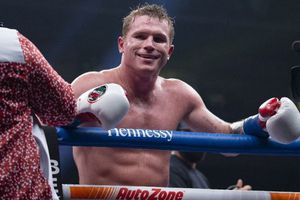 Canelo Álvarez previo a combate en estadio de Dolphins: 'No entiendo mucho de futbol americano'