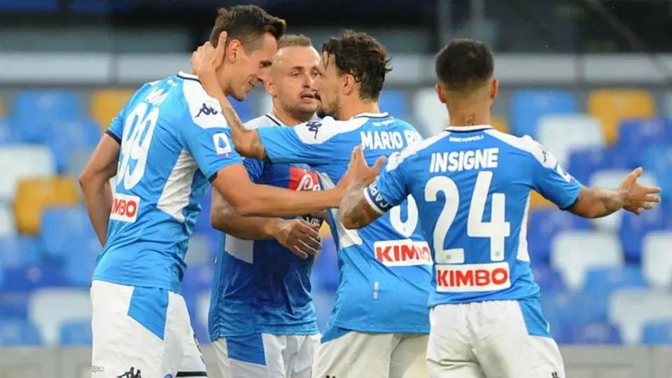 Chucky Lozano: Sin el mexicano, Napoli rescató la victoria de último minuto ante Udinese