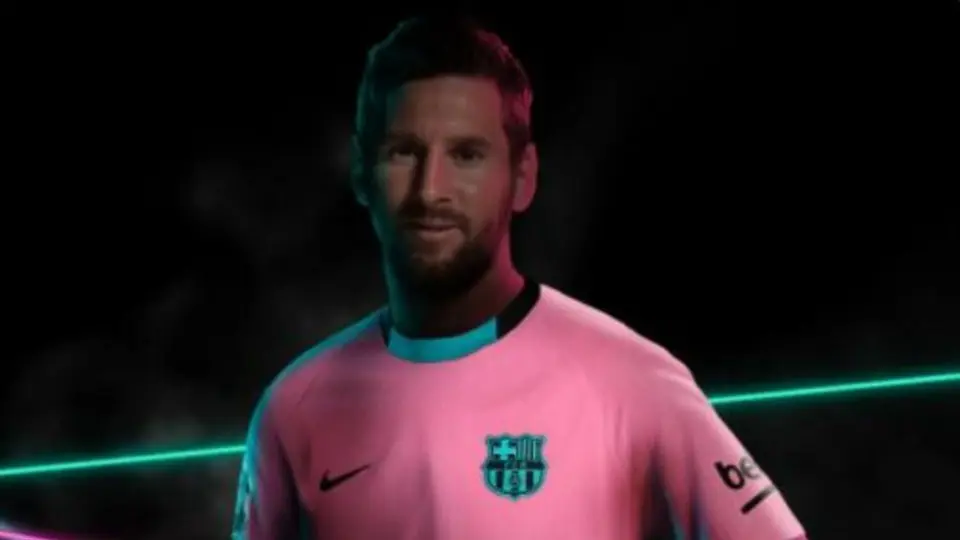 Barcelona: Presentó su tercera equipación color rosa con Messi a la cabeza