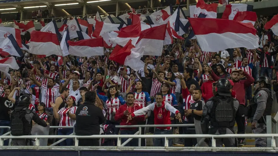Liga MX y Secretaría de Salud autorizan regreso de afición a los estadios