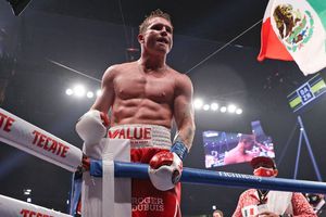 Canelo Álvarez, nominado a mejor boxeador del año pese a solo pelear una vez