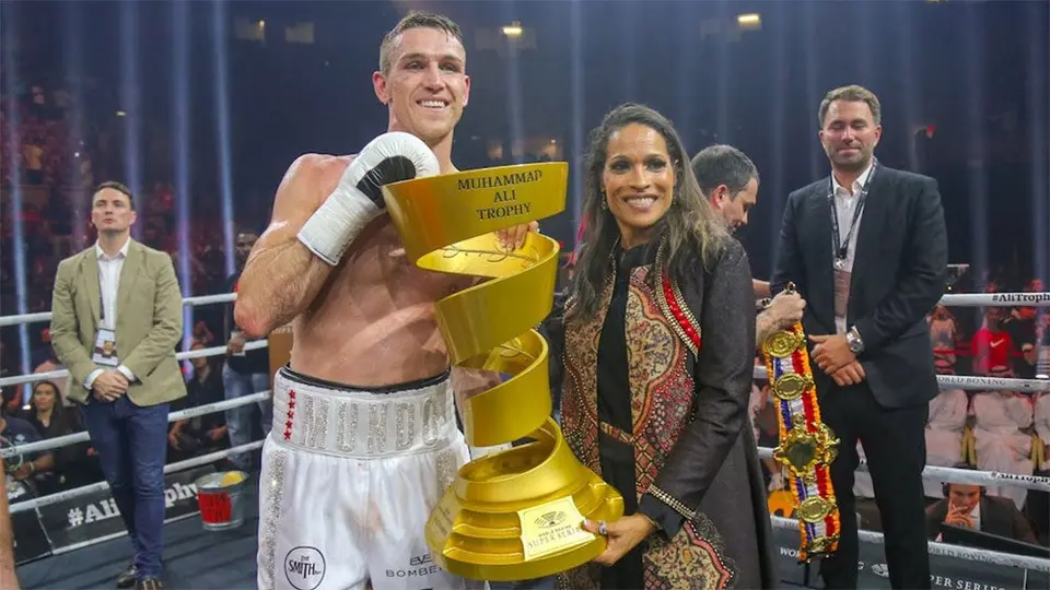 Canelo Álvarez: ¿Quién es Callum Smith, el rival del mexicano?