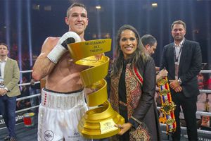 Canelo Álvarez: ¿Quién es Callum Smith, el rival del mexicano?