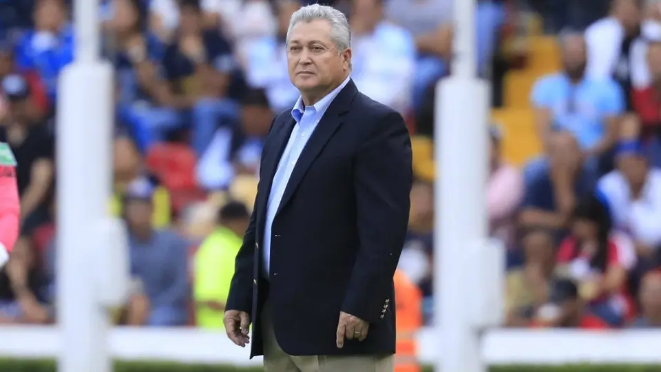 Chivas: Vucetich dice que no se habla de su estilo por falta de apoyo de los medios