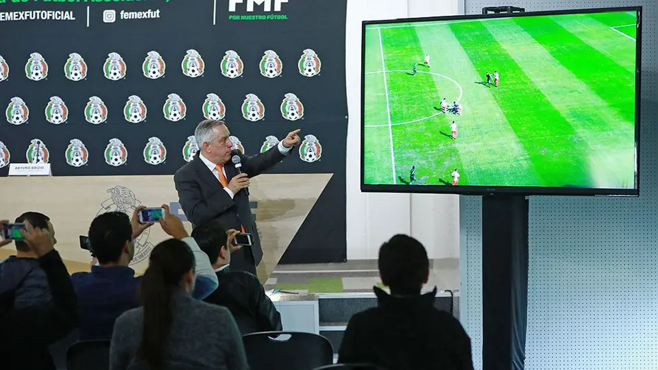 Bonilla: 'El arbitraje mexicano es bueno; les afectó el parón por Covid-19'