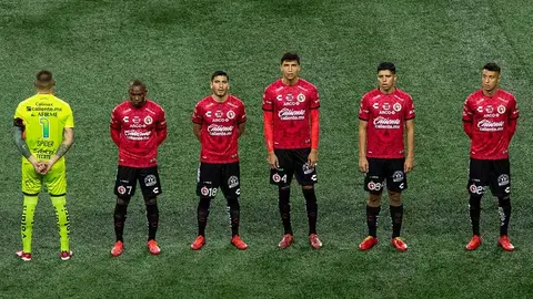 Jonathan Orozco: ¿Por qué el portero de Xolos 'posó' de espaldas durante el Himno en Final de Copa MX?