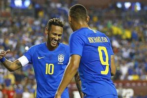 Video: Neymar filtró por accidente el número telefónico de Richarlison en transmisión en vivo