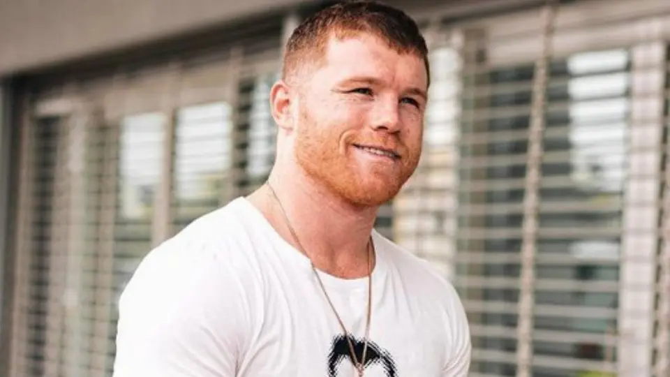 Canelo Álvarez lució vestimenta de casi un millón de pesos en redes sociales