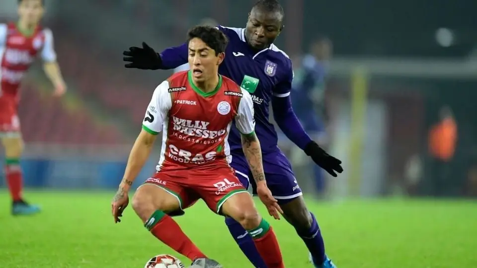 Omar Govea: Salió lesionado en la victoria del Zulte Waragem sobre Kortrijk