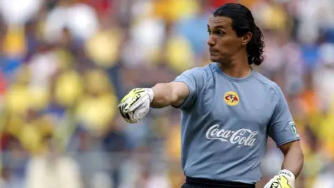 Adolfo Ríos aceptó intercambio de playeras en el Clásico Nacional: 'Es un reconocimiento'