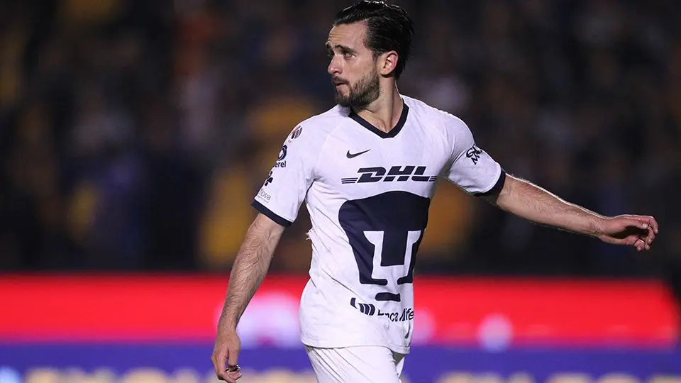 Pumas: Quintana y Mendoza se perderían inicio del Apertura 2020 por lesión
