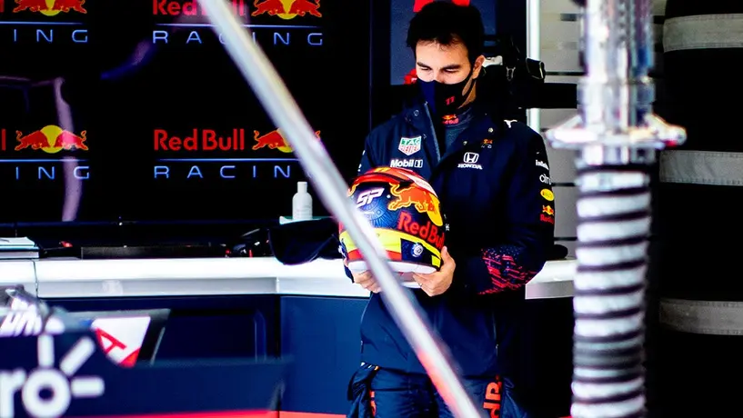 Director de Red Bull: 'Creo que Checo Pérez se está adaptando muy bien'