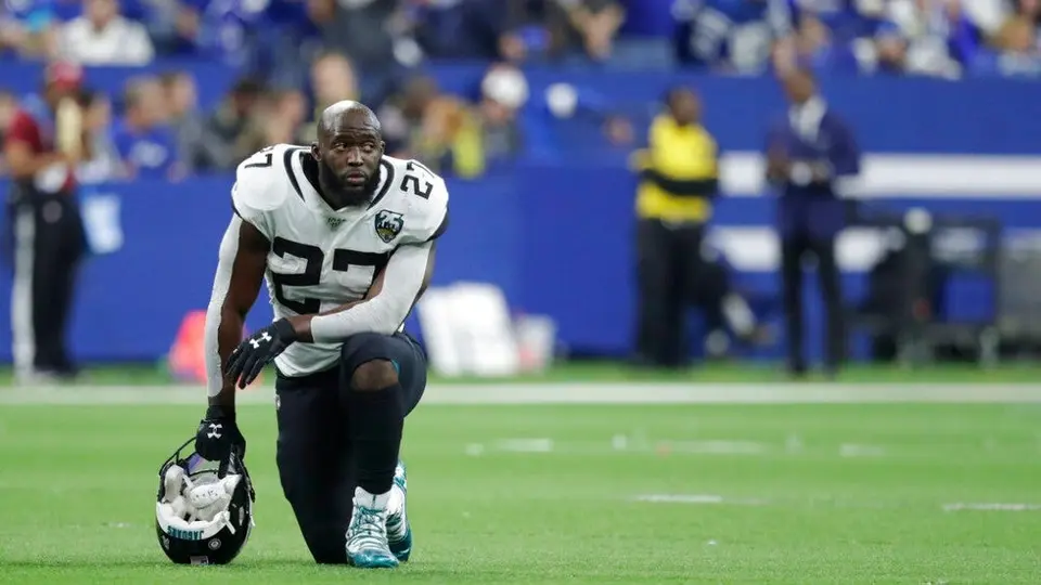 NFL: Patriotas estaría interesado en Leonard Fournette